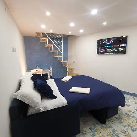 Holiday home Domus Myosotis Naples