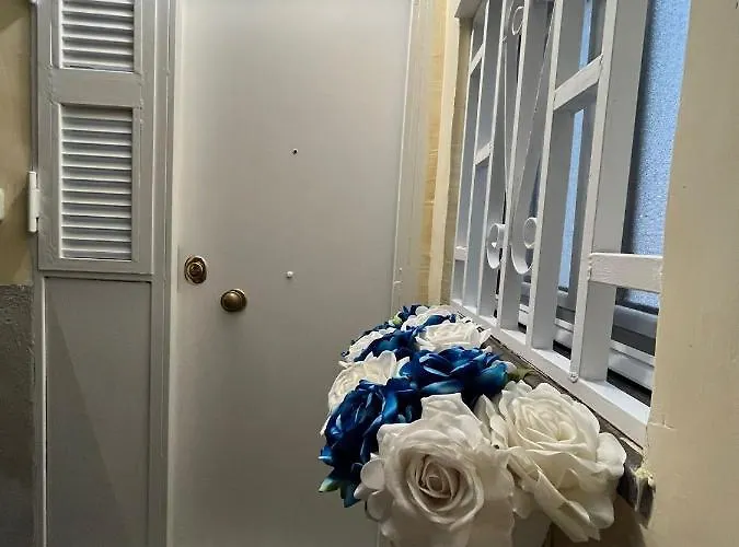 Domus Myosotis 4* نابولي